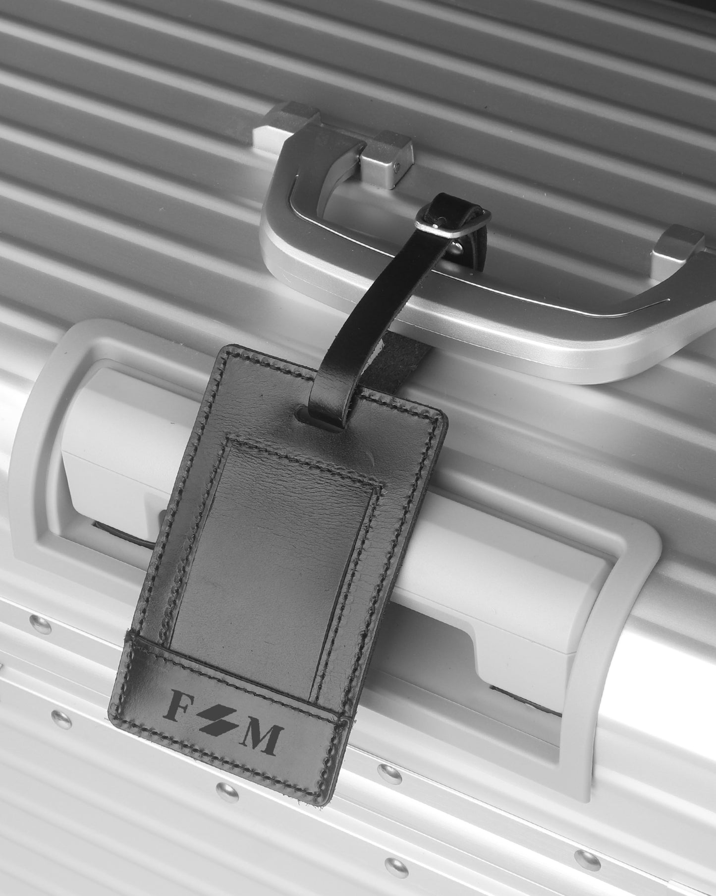 Flex Moves™ Genuine Leather Luggage Tag